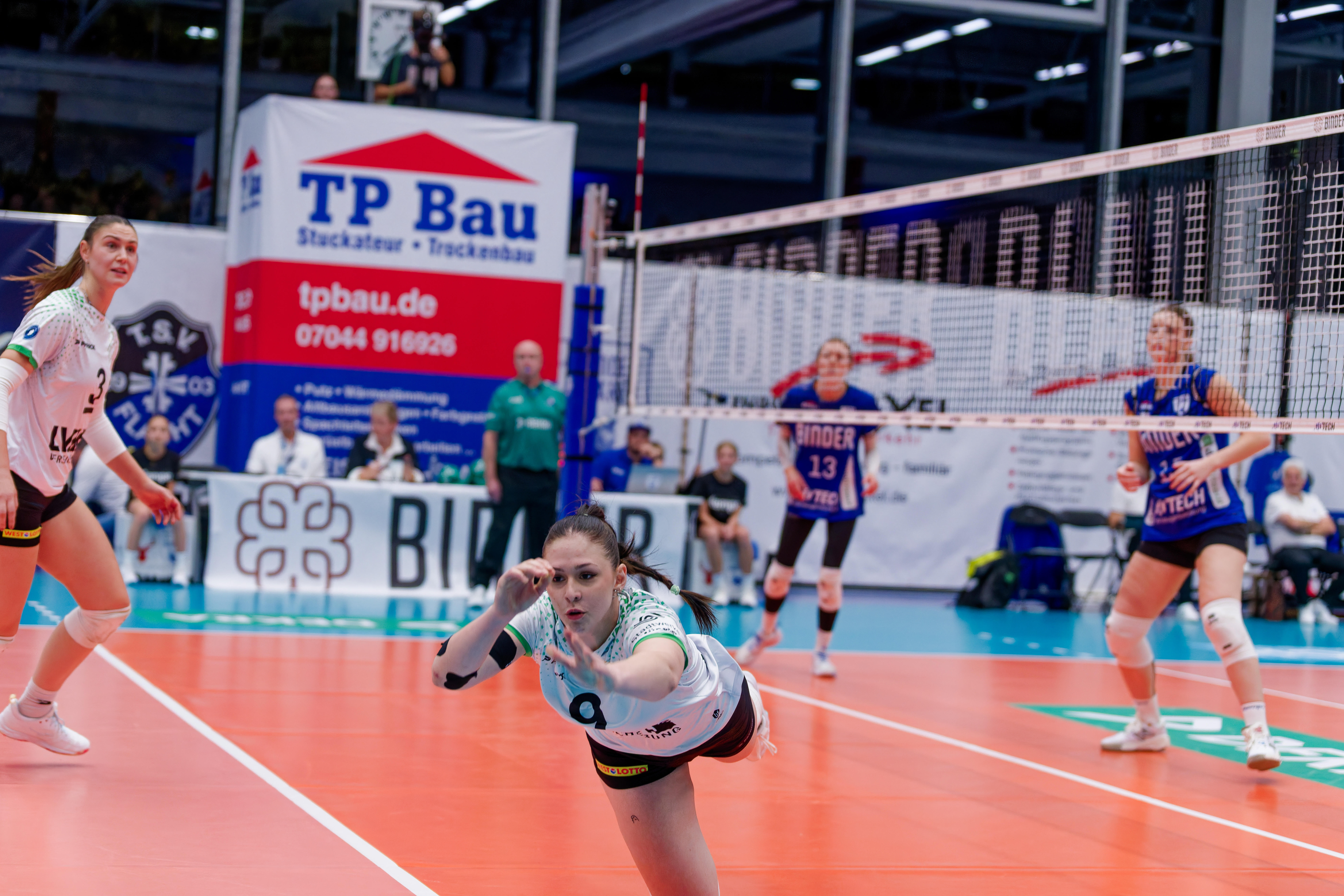 Heimpremiere in der Bärenhöhle: Blaubären TSV Flacht verlieren gegen Münster